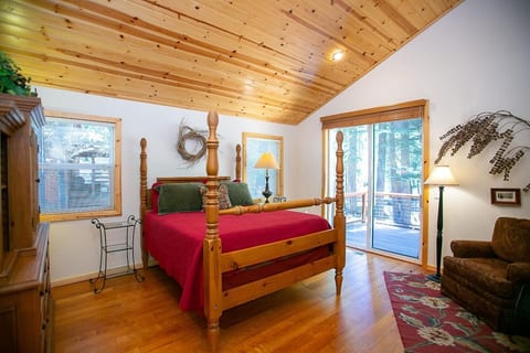 Cozy Tahoe Donner Retreat | 3 Br+3 Full Baths image 4