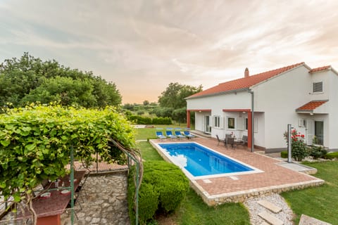Villa Ezgeta - Unit 377963-13