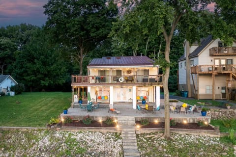 Hideaway on the River