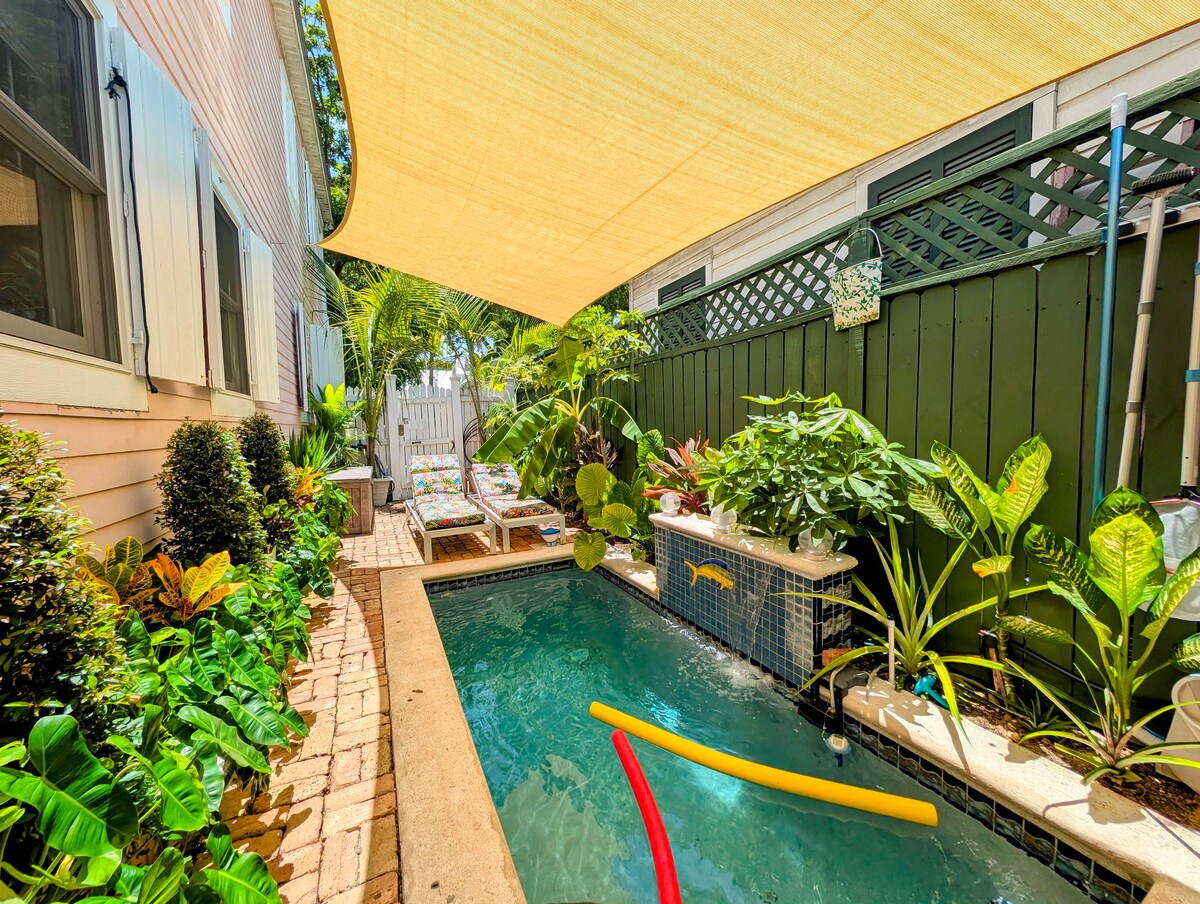 Cockhouse 3BR/3BA heated Pool/Parking/Pet Old Town image 1 Cockhouse 3BR/3BA heated Pool/Parking/Pet Old Town