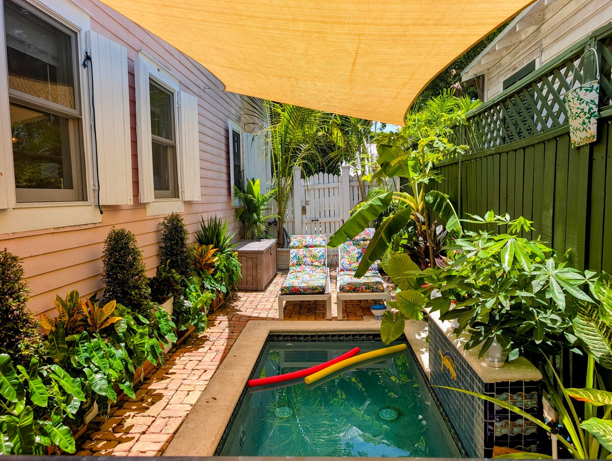 Cockhouse 3BR/3BA heated Pool/Parking/Pet Old Town image 3 Cockhouse 3BR/3BA heated Pool/Parking/Pet Old Town