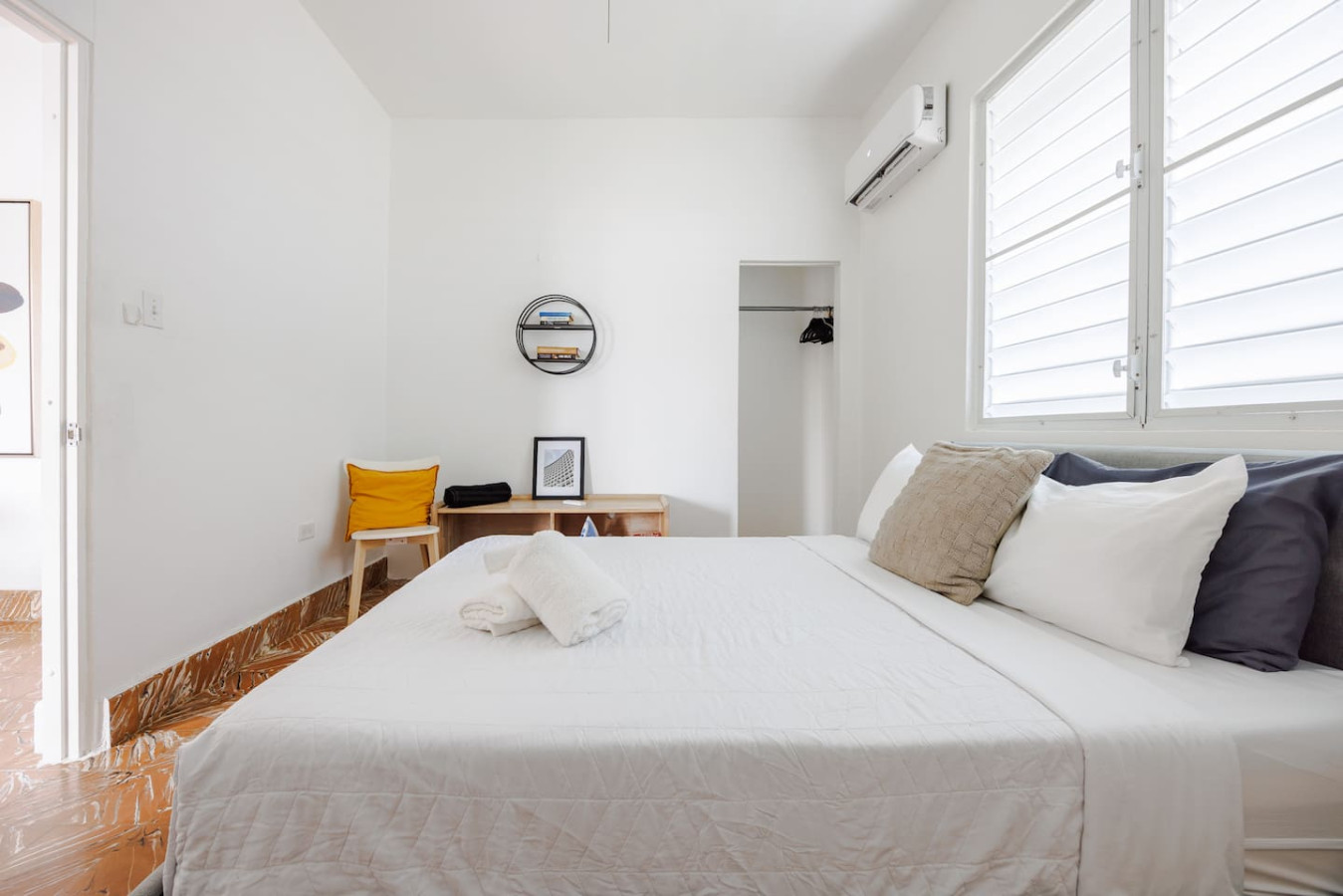 cozy-san-juan-stay-or-great-location-or-sleeps-6/