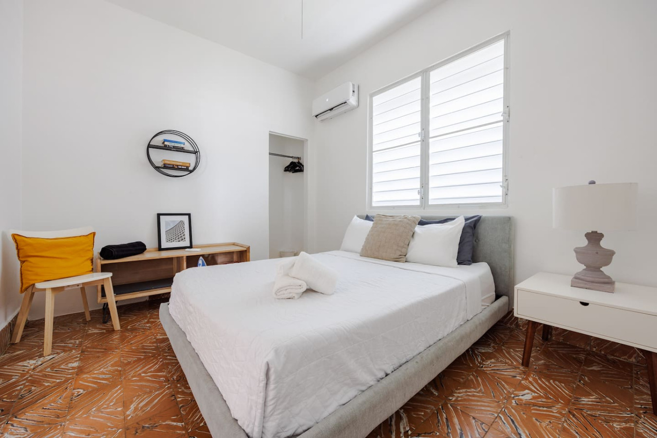 cozy-san-juan-stay-or-great-location-or-sleeps-6/