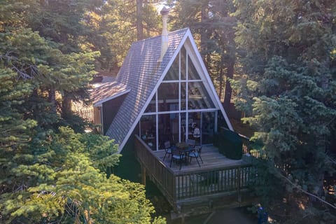 Cozy A-Frame Cabin • A peaceful & serene sanctuary