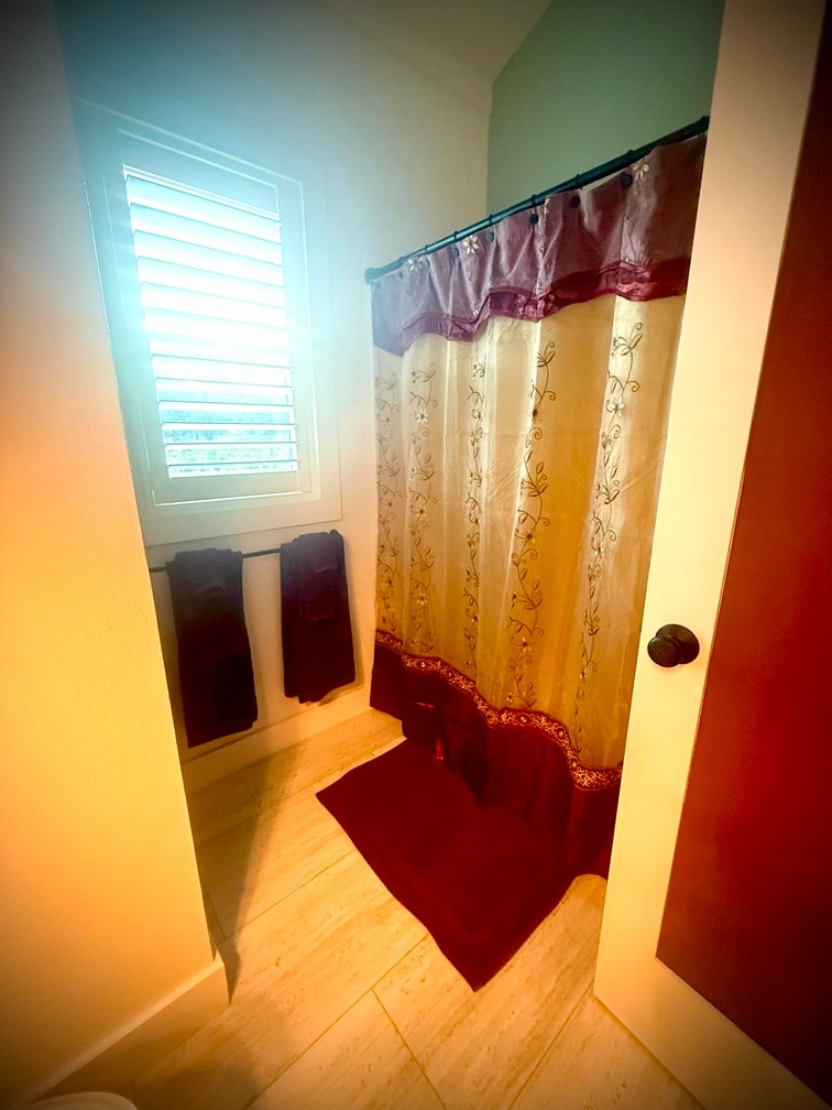 cozy-vineyard-tiny-house-in-ramona-wine-country/