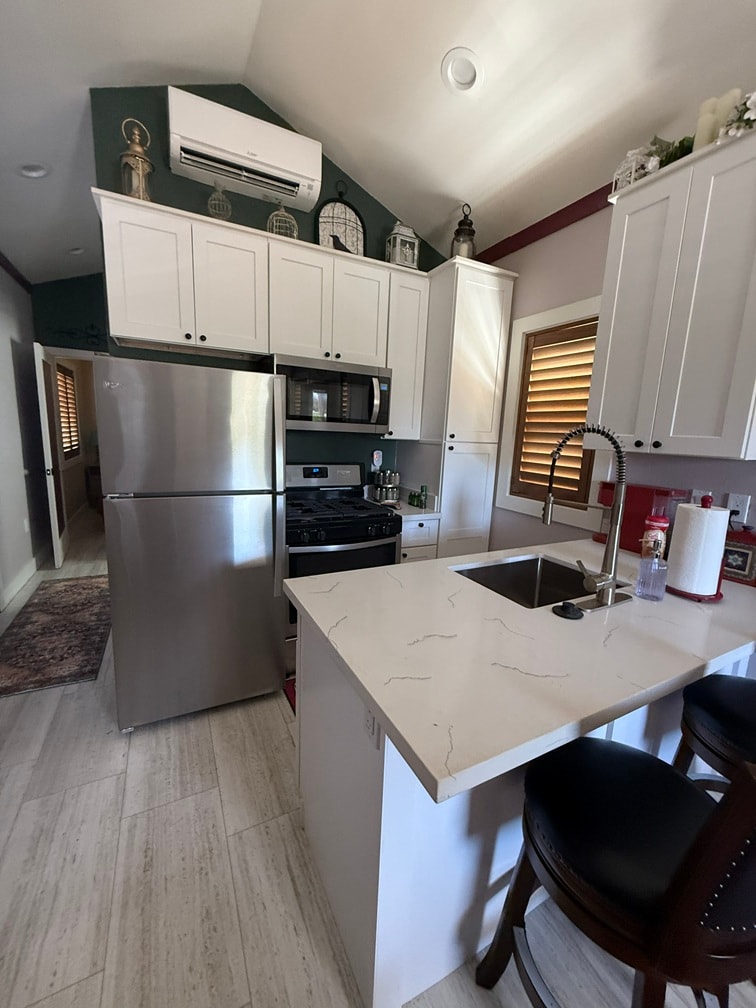 cozy-vineyard-tiny-house-in-ramona-wine-country/