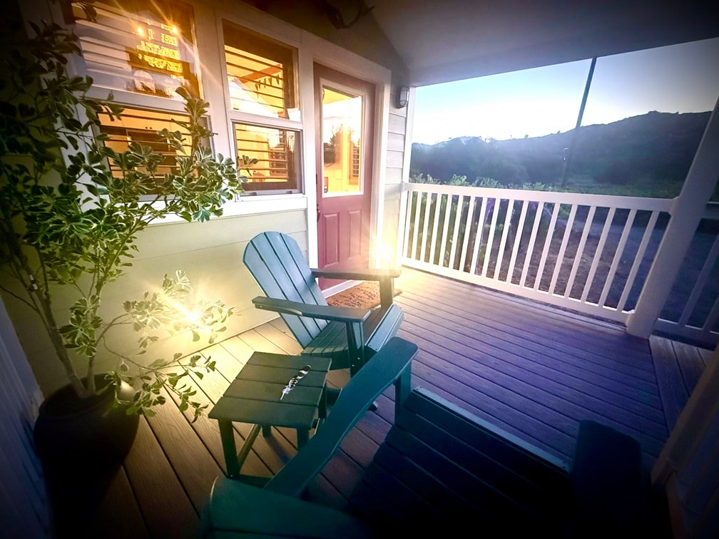 cozy-vineyard-tiny-house-in-ramona-wine-country/