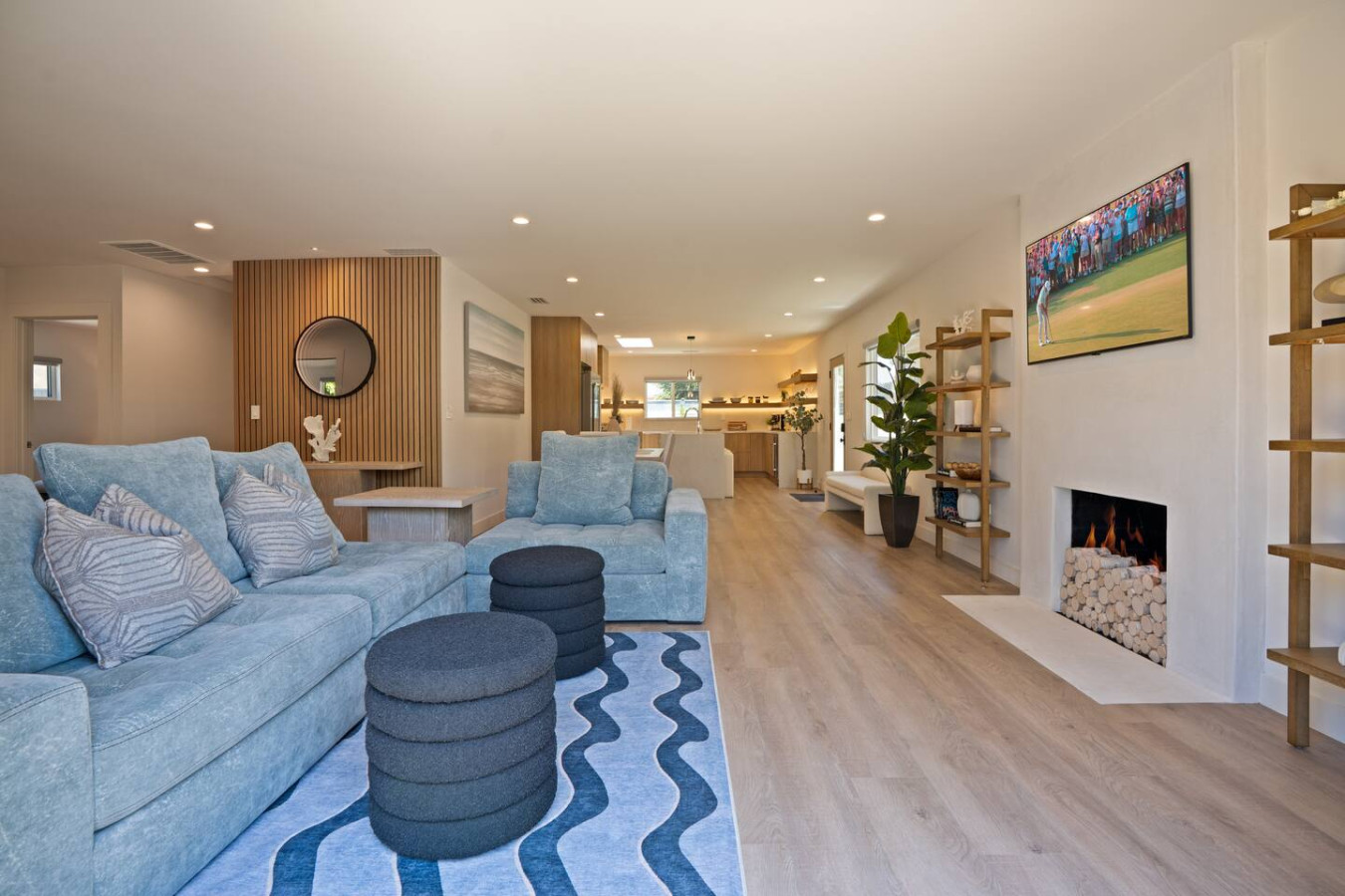 new-luxe-3brornear-culver-and-beaches/