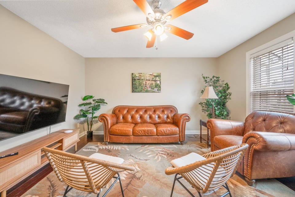 Hemingway’s Hideaway | 2BR w/ King + Pvt Patio - Fuquay-Varina