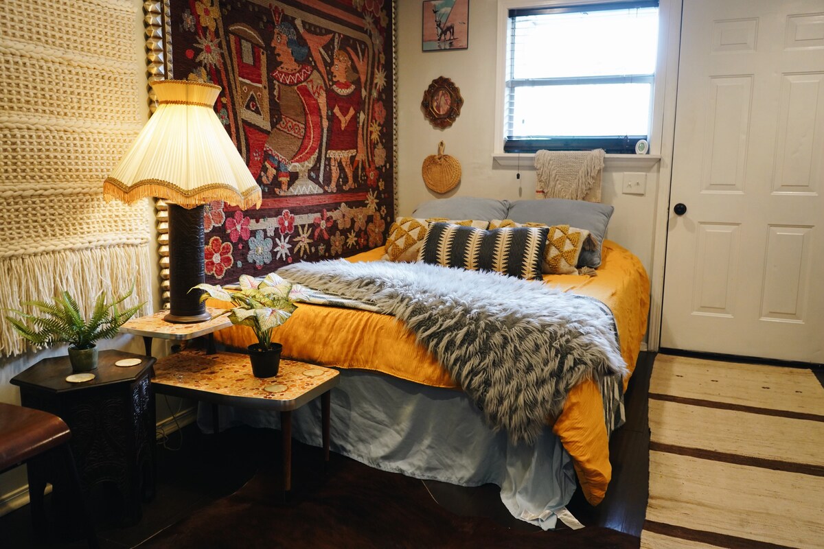 florence-park-cabin-by-15th-near-cherry-street/