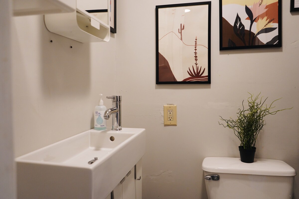 florence-park-cabin-by-15th-near-cherry-street/