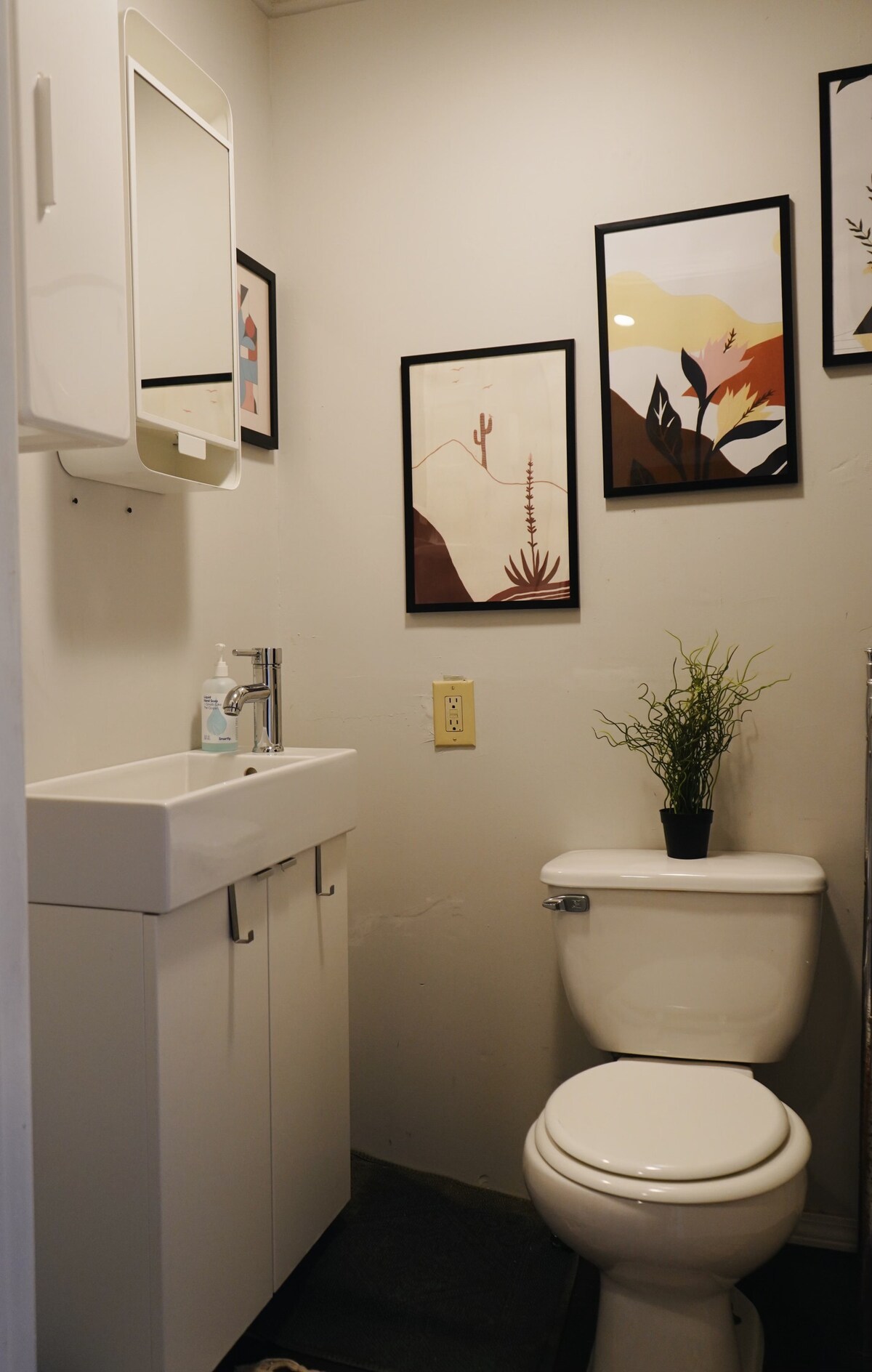 florence-park-cabin-by-15th-near-cherry-street/