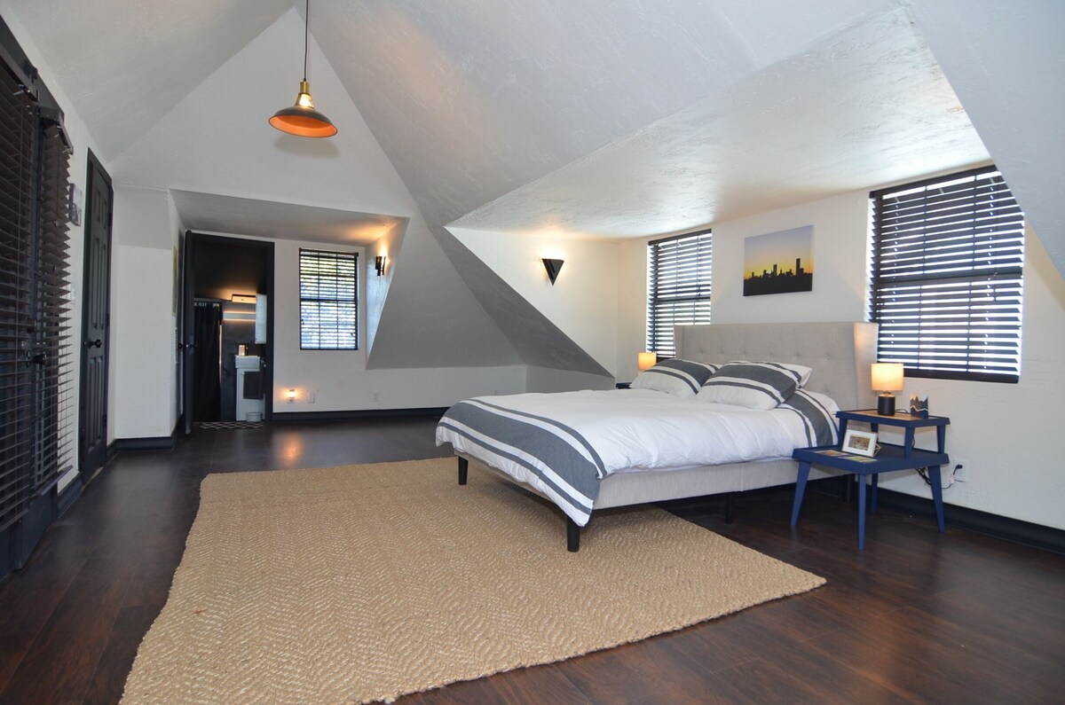 nice-townhome-in-the-pearl-two-blocks-to-downtown/