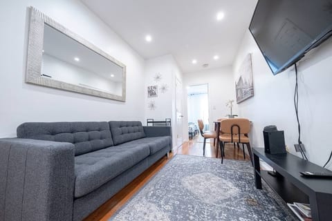 SPACIOUS 2 BR APT CLOSE TO CENTRAL PARK AND Q & 6