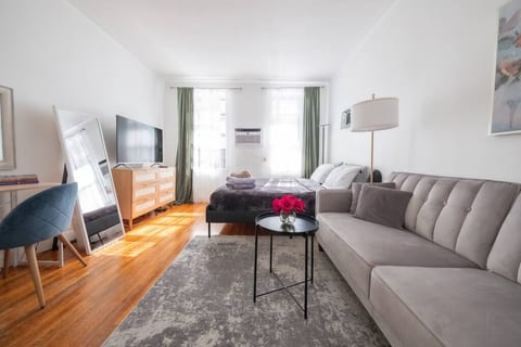 Charming & Stylish Studio in Prime Location - UES