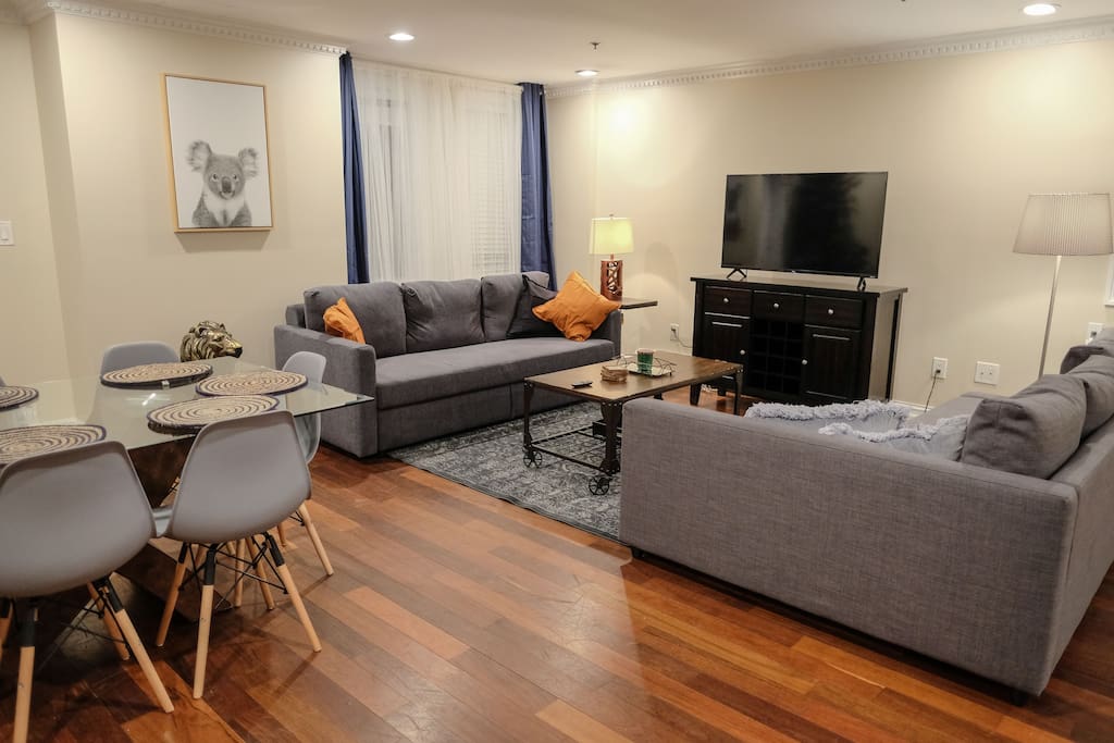 Living room
2 Convertale sofas
Dining table for 8ppl