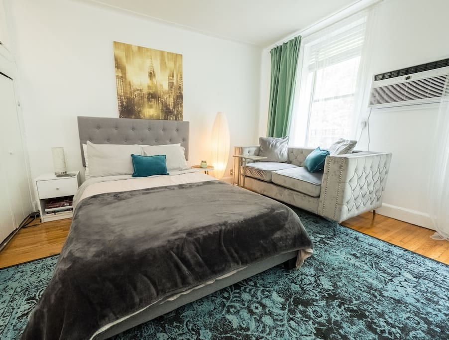 HIP NYC STUDIO W/sleeping loft-central location  - New York