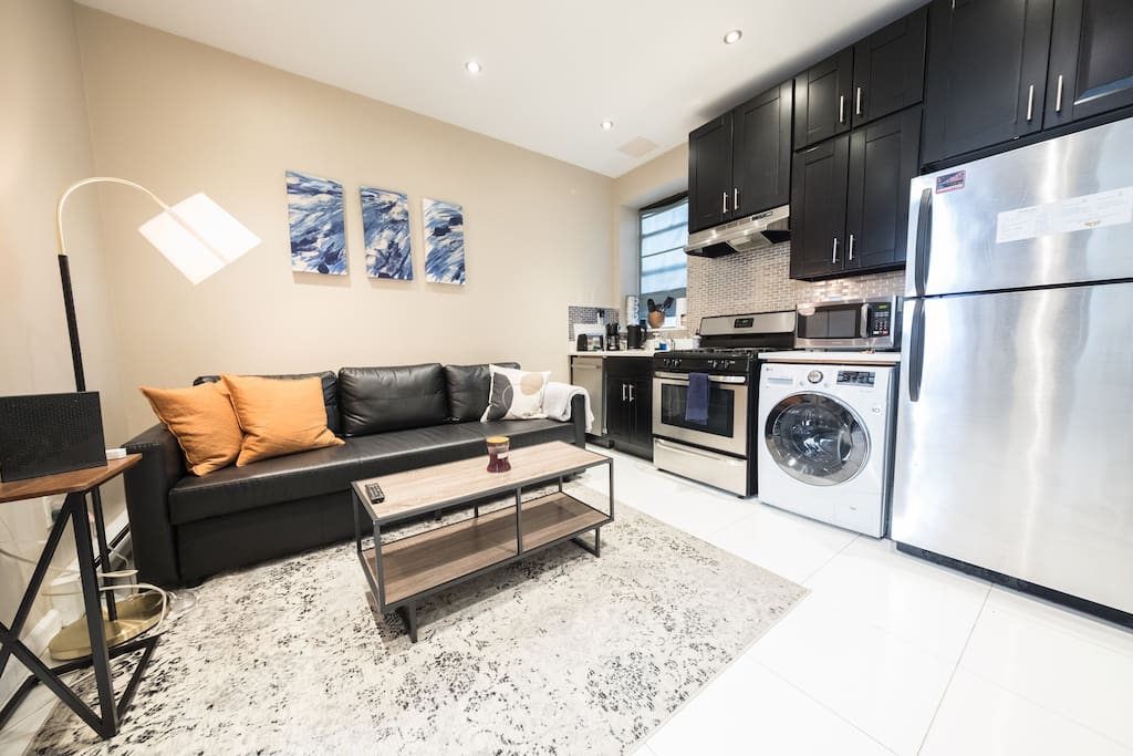 Charming 2BR Apt with W/D - Near Central Park West