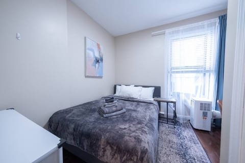 ENTIRE 3BD APT WITH WASHER/DRYER HALF BLOCK TO CPW