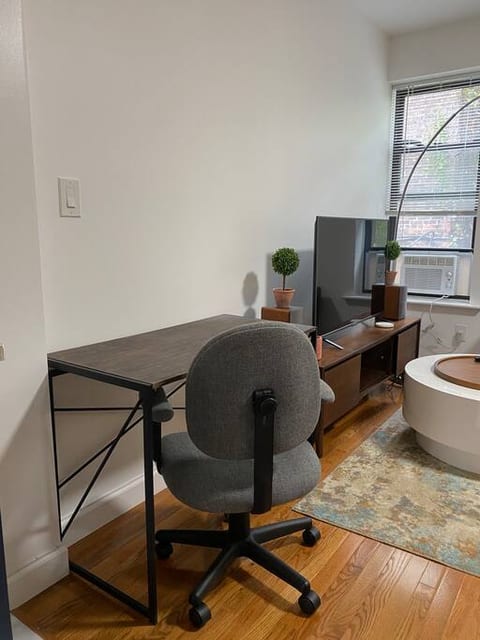 ★ NEWLY RENOVATED STUDIO IN PRIME LOCATION - UES ★
