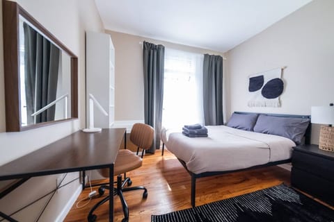 Sunny 4BR/2BA Retreat in Morningside Heights, NYC