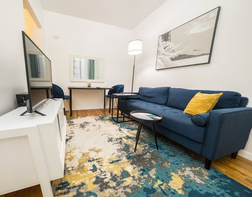 CHARMING 1 BR NEAR CENTRAL PARK   LA VIE EN BLEU   - New York