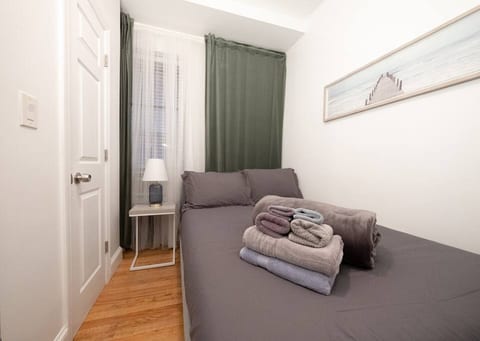 3BR w/dishwasher, WD, elevator near Central Park W