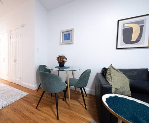 Stylish One Bedroom Apt on UES