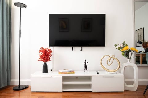Stylish One Bedroom Apt on UES