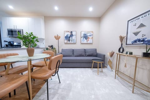 Brand New Gorgeous 3bedroom 2blocks to CentralPark