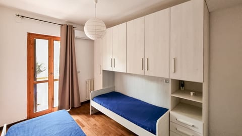 Twin Bedroom