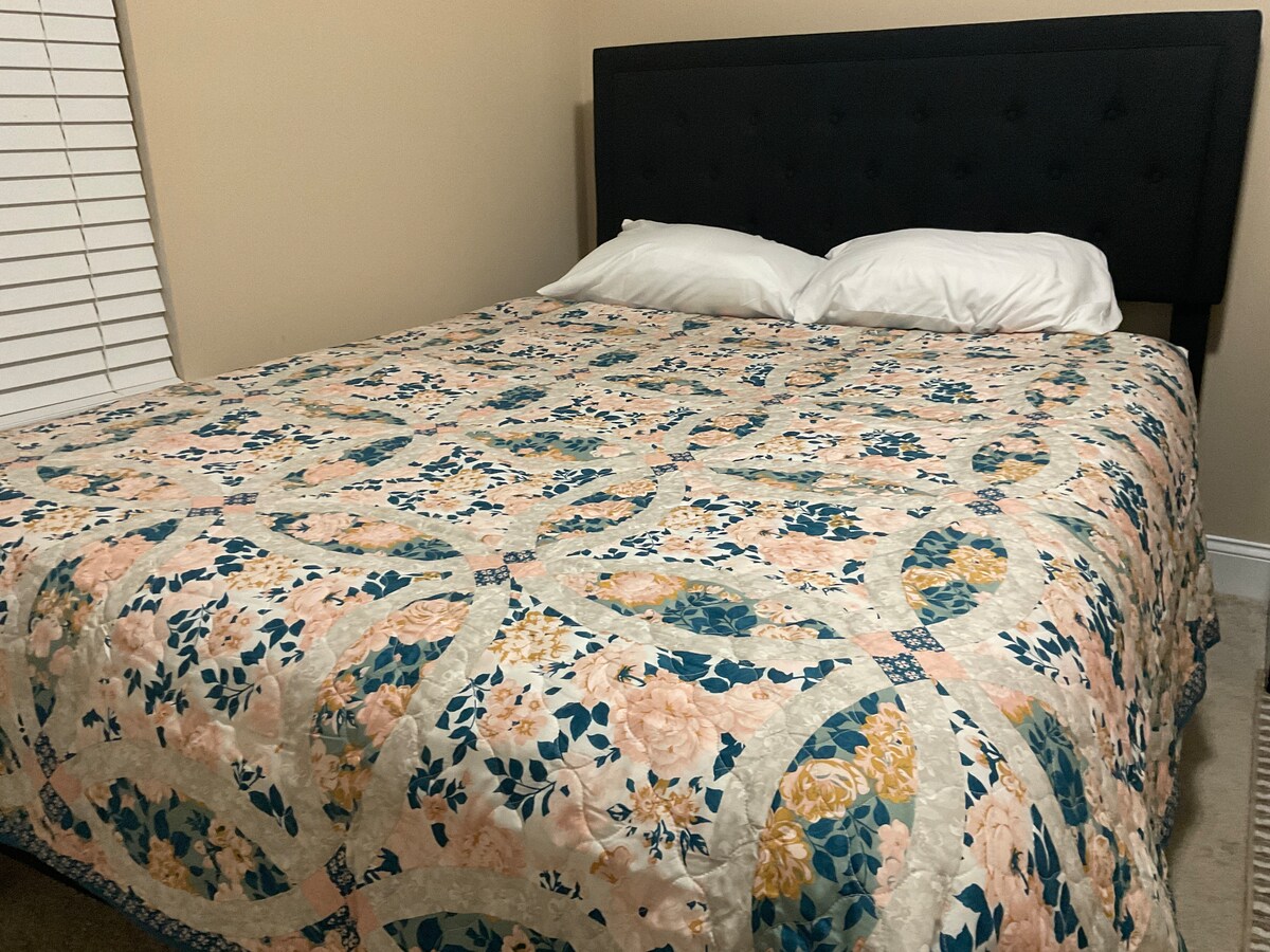 beautiful-six-bedroom-house-near-atlanta/