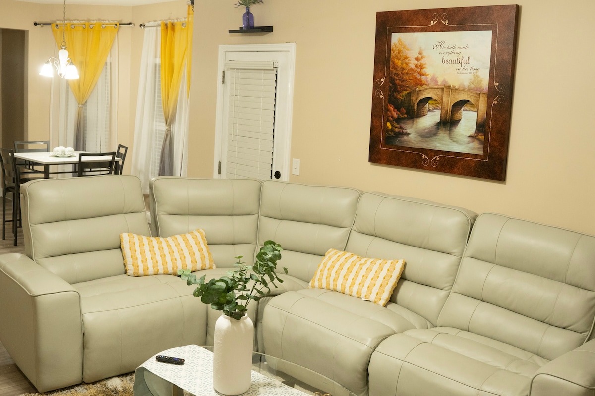 beautiful-six-bedroom-house-near-atlanta/