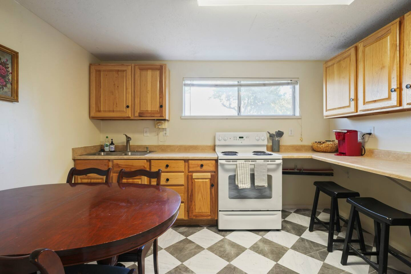 cozy-3-bedroom-home-or-close-to-uvu-and-byu/