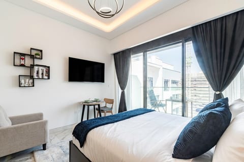Azizi Riviera 63 Luxe Studio with a Modern Twist image 2
