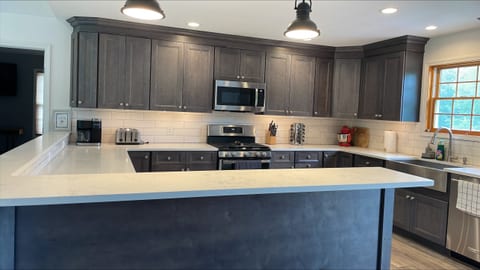 Fully equipped kitchen with everything you need to prepare breakfast, family meals and group dinners.