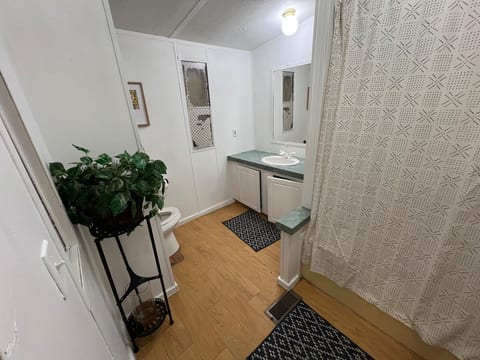 The Tatum Turnkey- 3 bed/1 futon image 5
