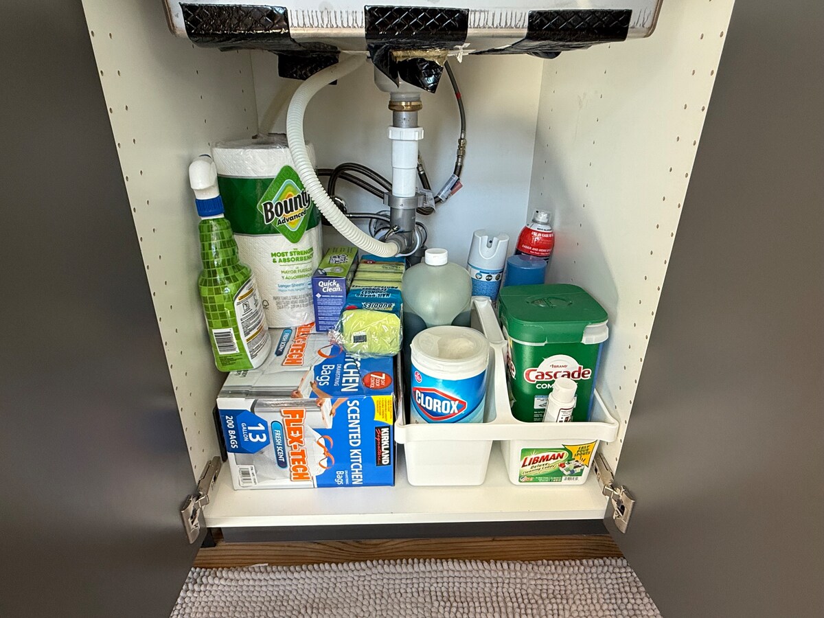 juanita-lake-escape/