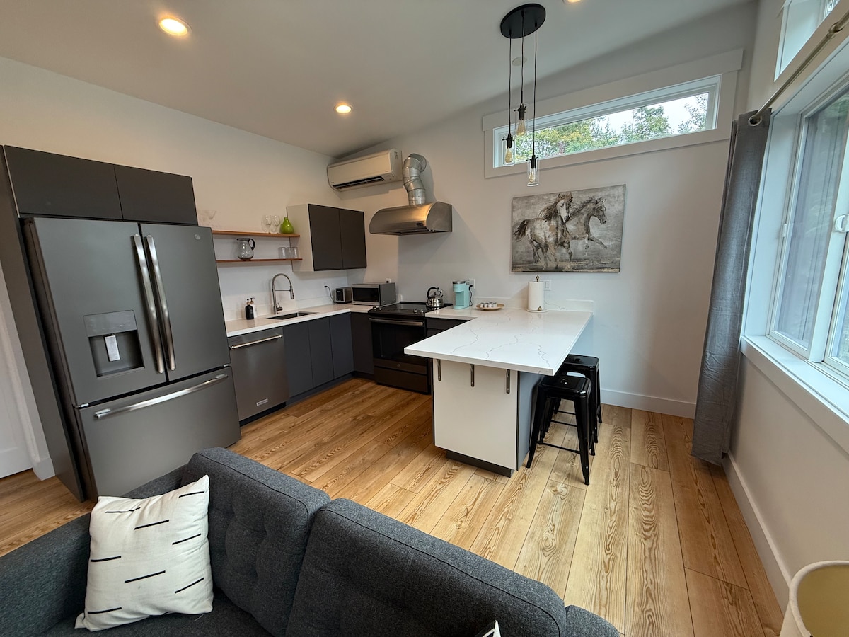 juanita-lake-escape/