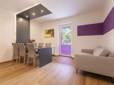 für 5 P. mit IR-Sauna & Sprudelwanne