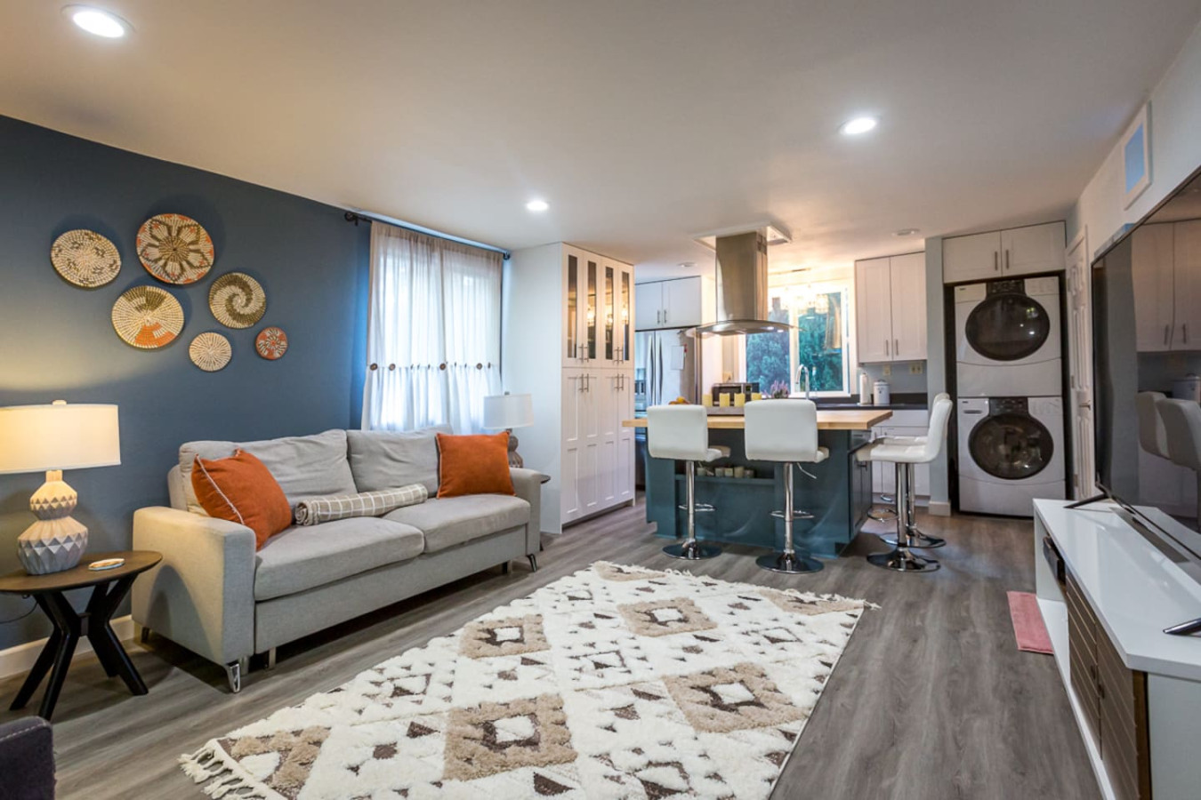 redwoods-getaway-w-decks-and-fenced-yard/