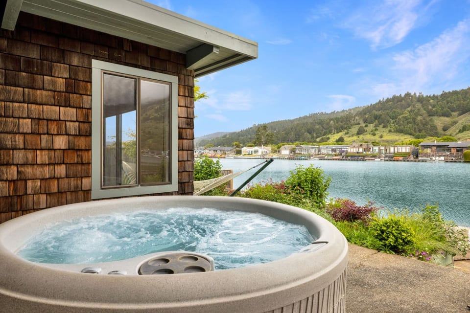 Waterfront home w/ dock & hot tub - Stinson Beach