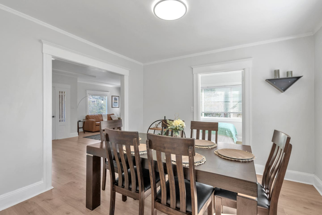 spacious-4-bed-home-+-in-law-unit-or-near-sf-and-napa/