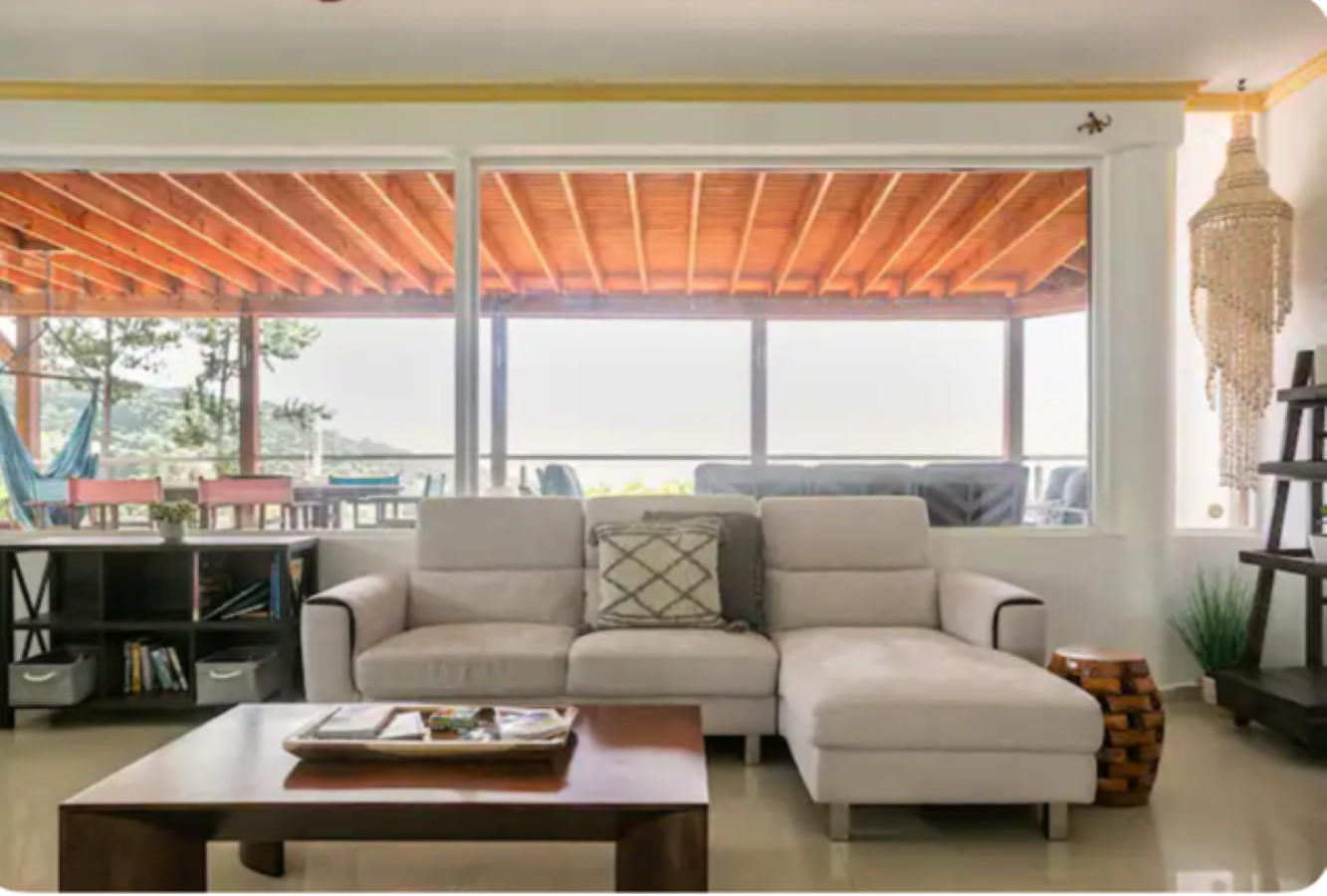 private-oasis-w-stunning-rainforestmountain-views/