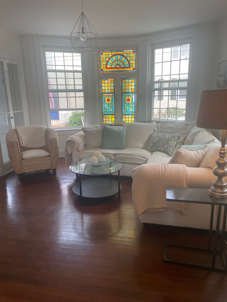 Charming Downtown Newport Rental - Newport