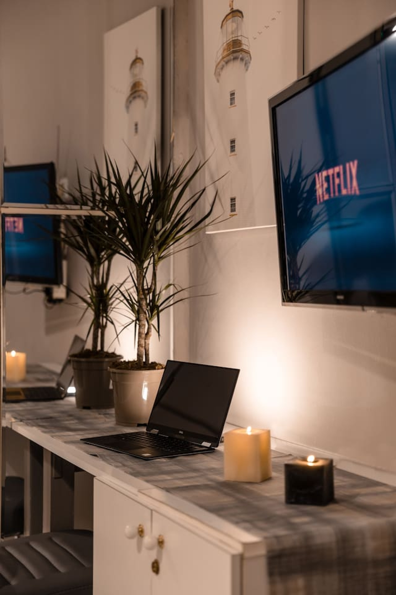 acrolights-by-night/