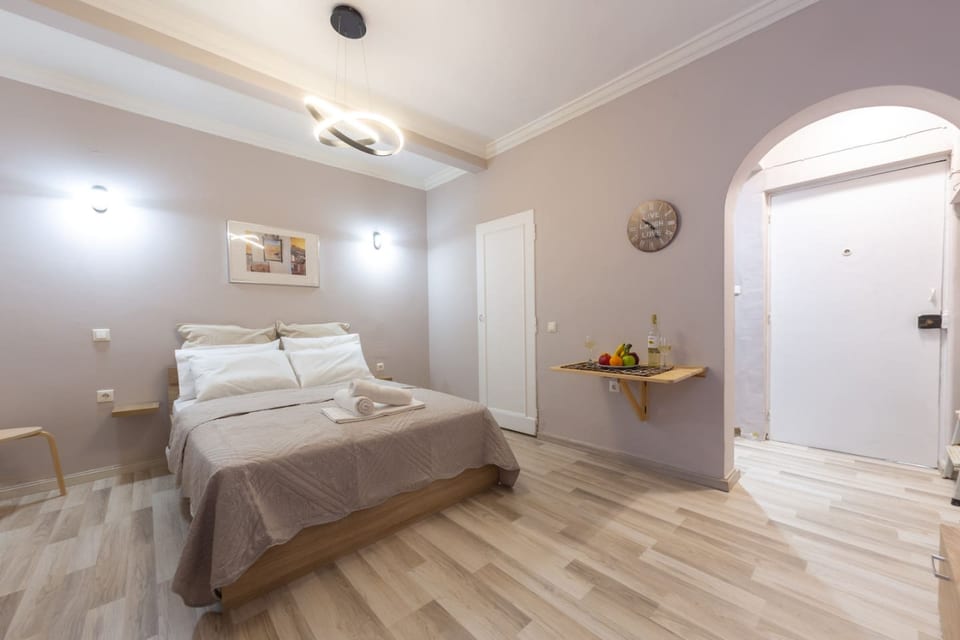 Plato's Square Apartments - Athens