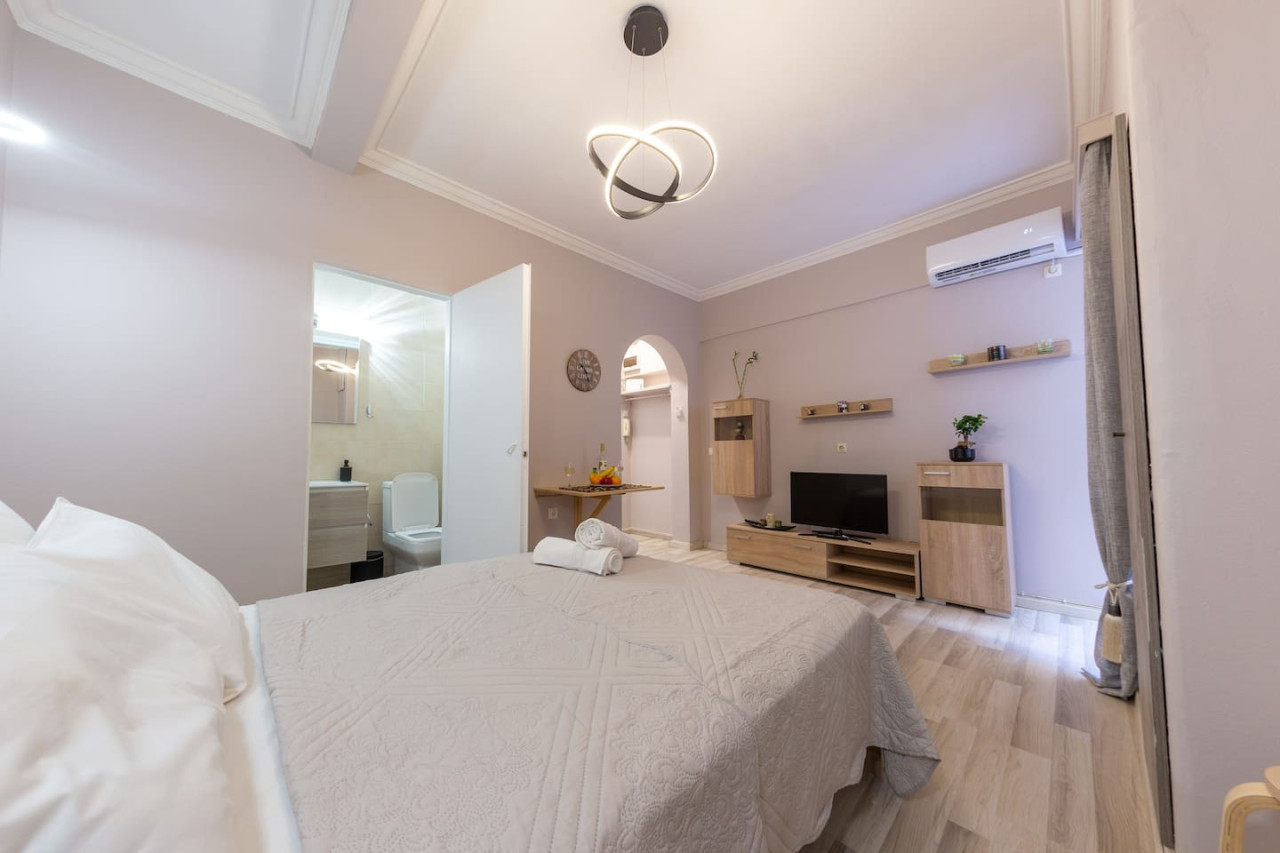 plato's-square-apartments/