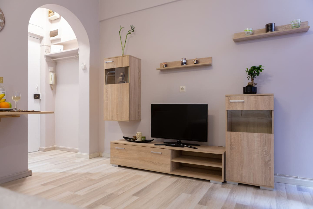 plato's-square-apartments/