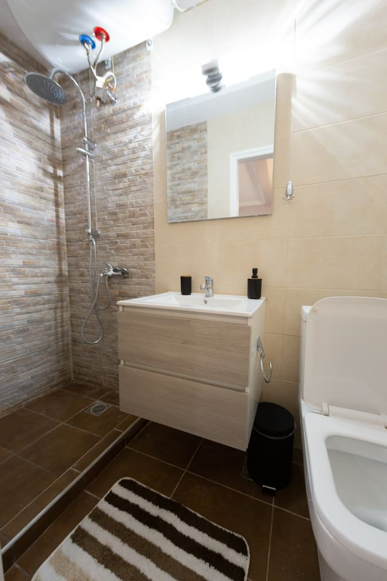 plato's-square-apartments/